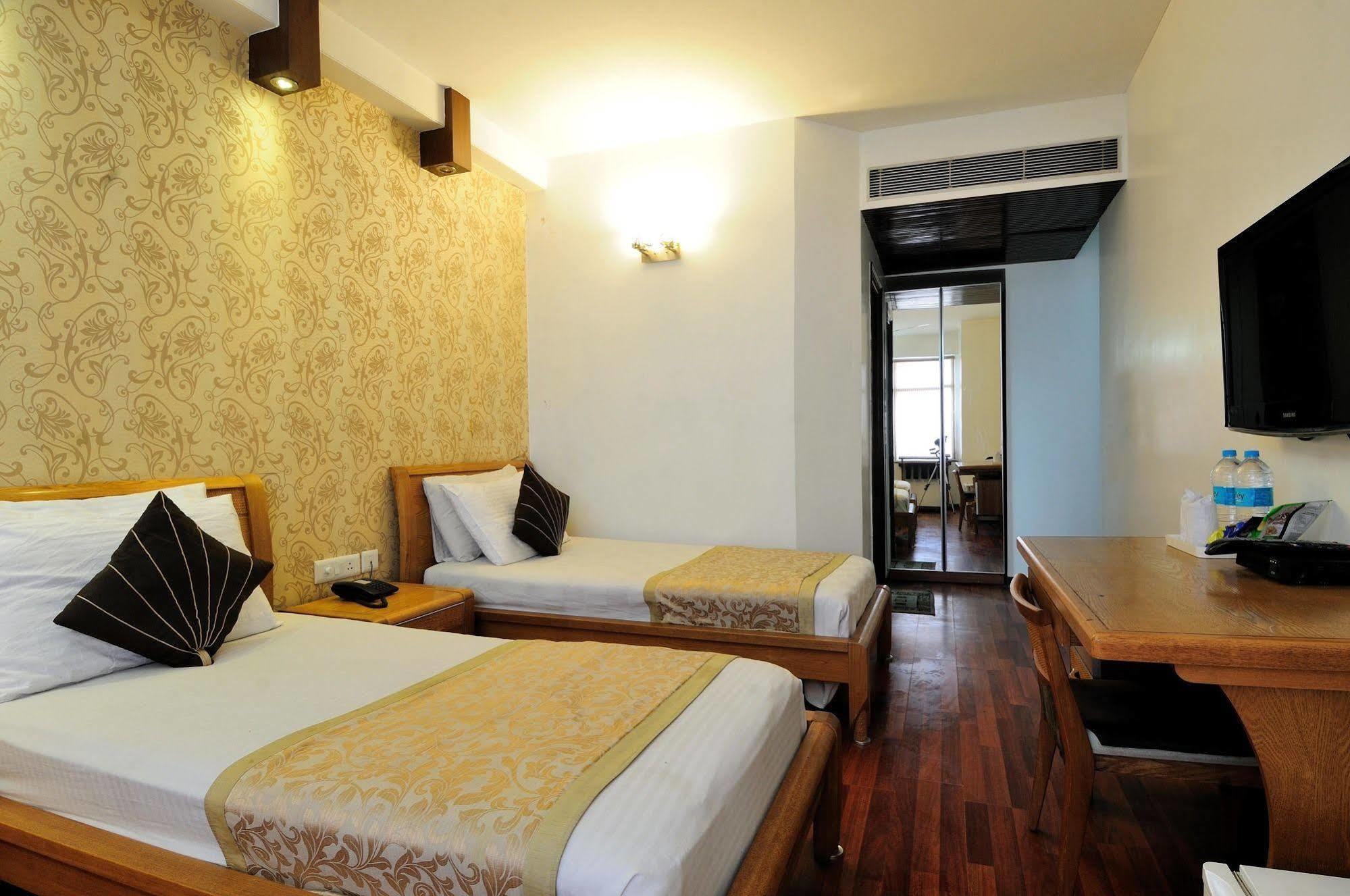 Sisley The Boutique Hotel New Delhi Exterior photo