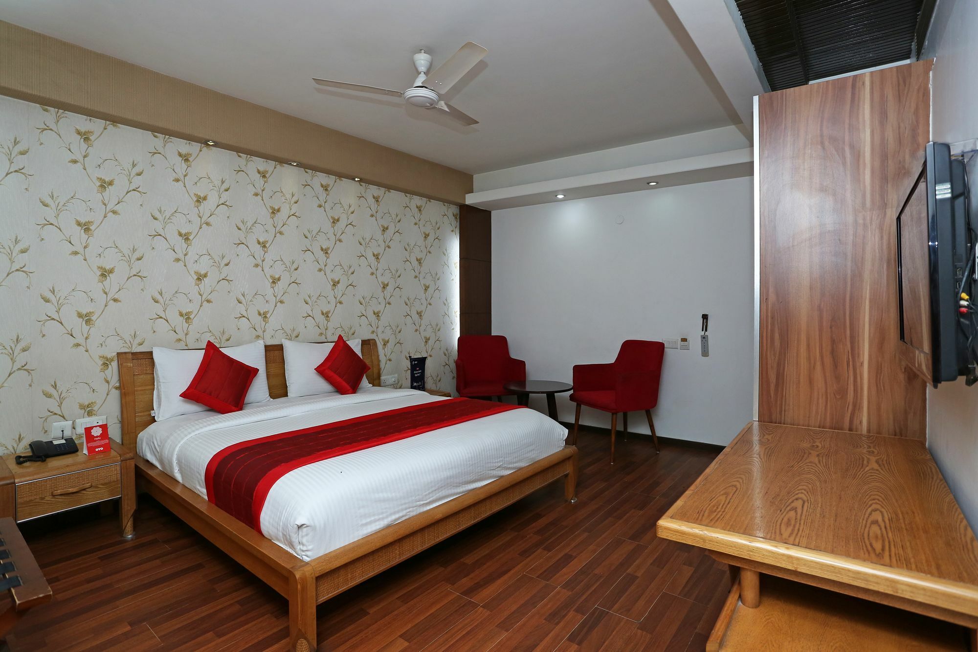 Sisley The Boutique Hotel New Delhi Exterior photo